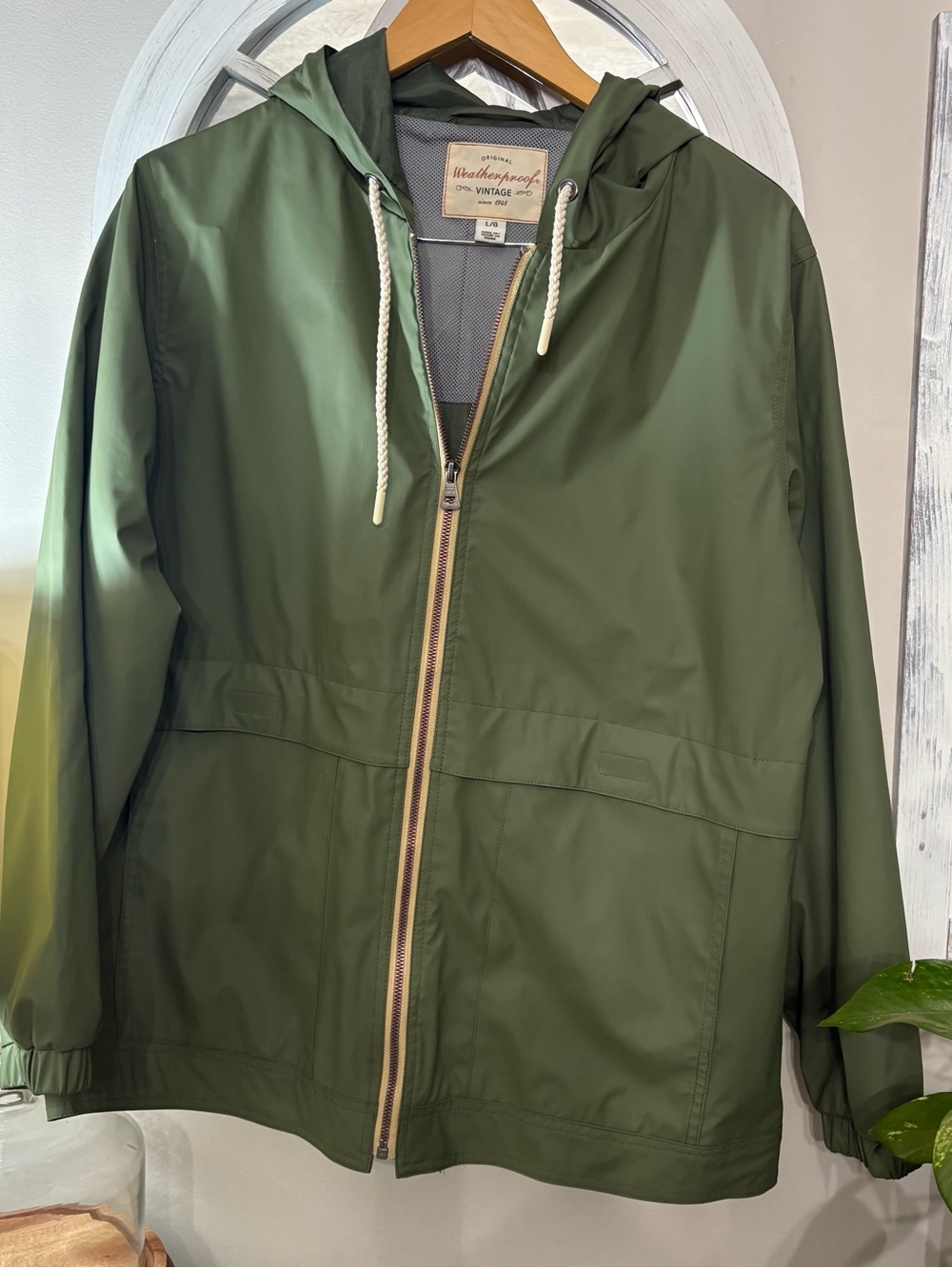 Original Weatherproof Vintage label Olive Green Hooded Raincoat for Women sz lg